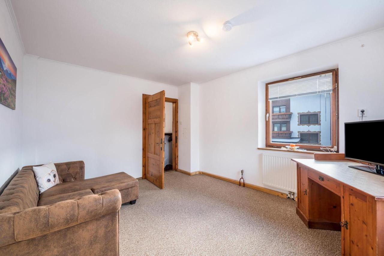 Apartment Maratim Zur Zugspitze Ehrwald Esterno foto