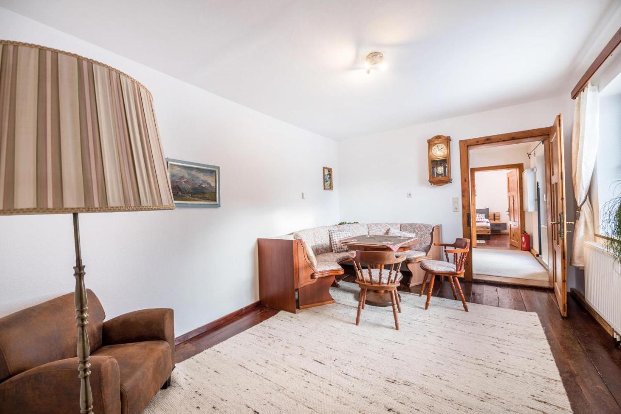 Apartment Maratim Zur Zugspitze Ehrwald Esterno foto